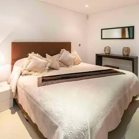 Sleeps 8 Pool Air Con T607958 *