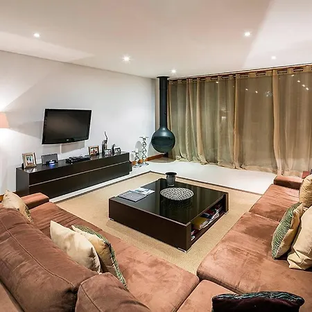 Sleeps 8 Pool Air Con T607958 * ヴァーレ・ド・ローボ