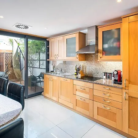 ヴィラ Sleeps 8 Pool Air Con T607958